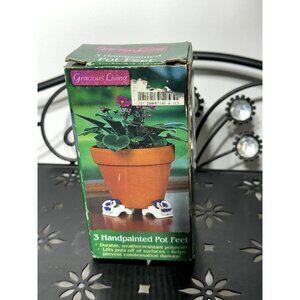 Gracious Living Three Piece Set Hand Painted Pot Feet